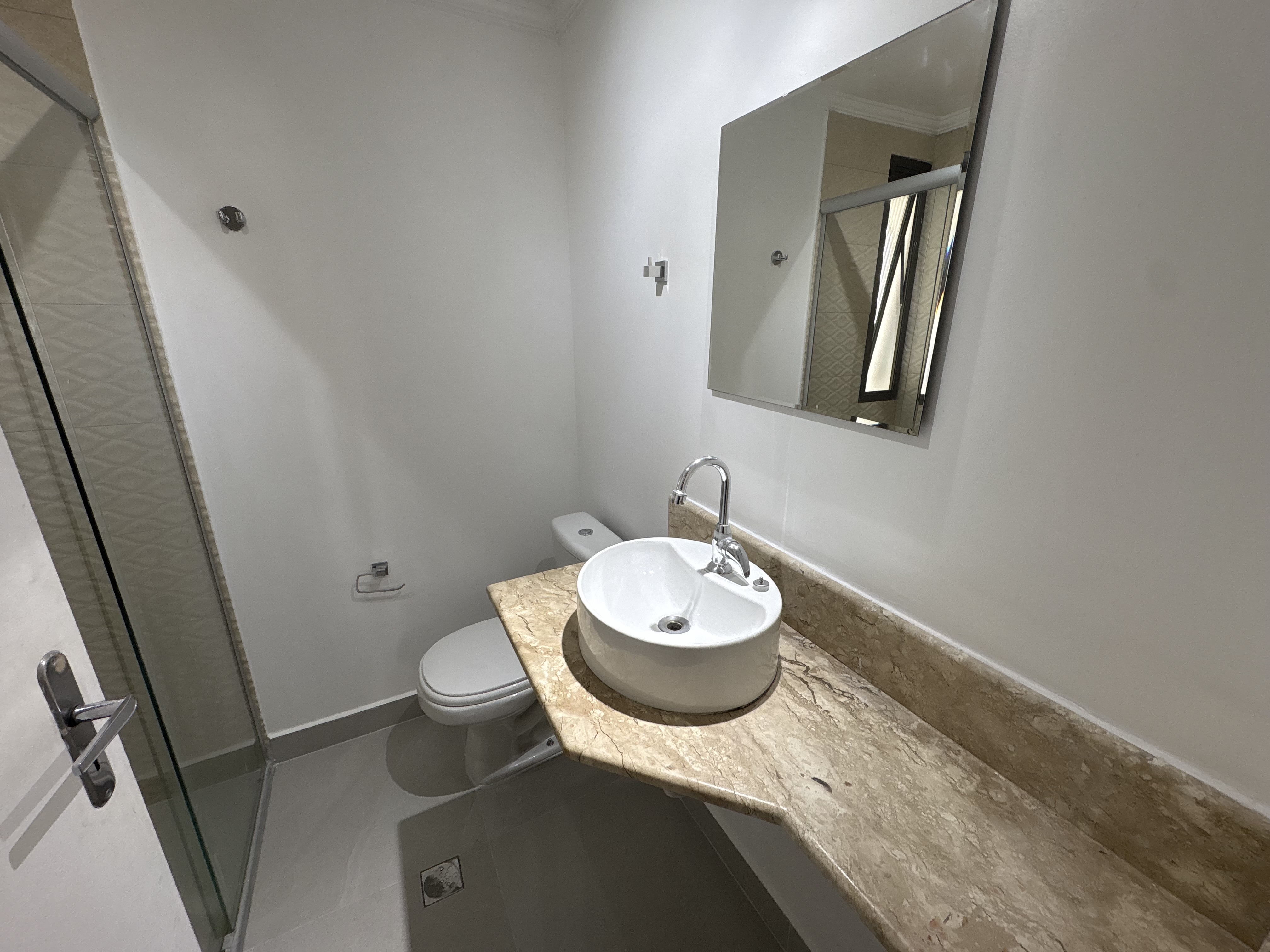80983