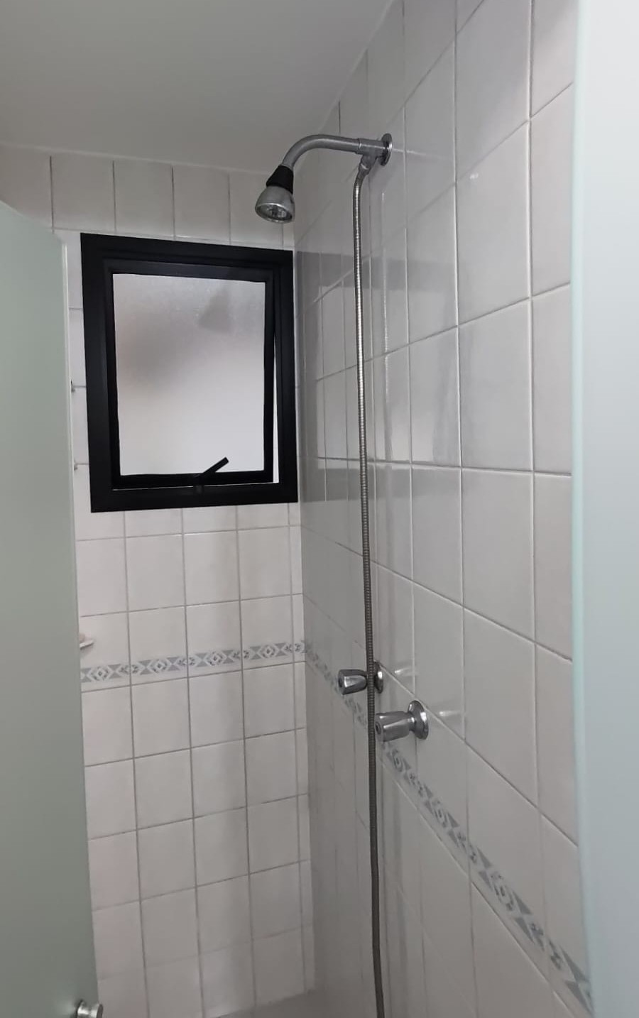 82576