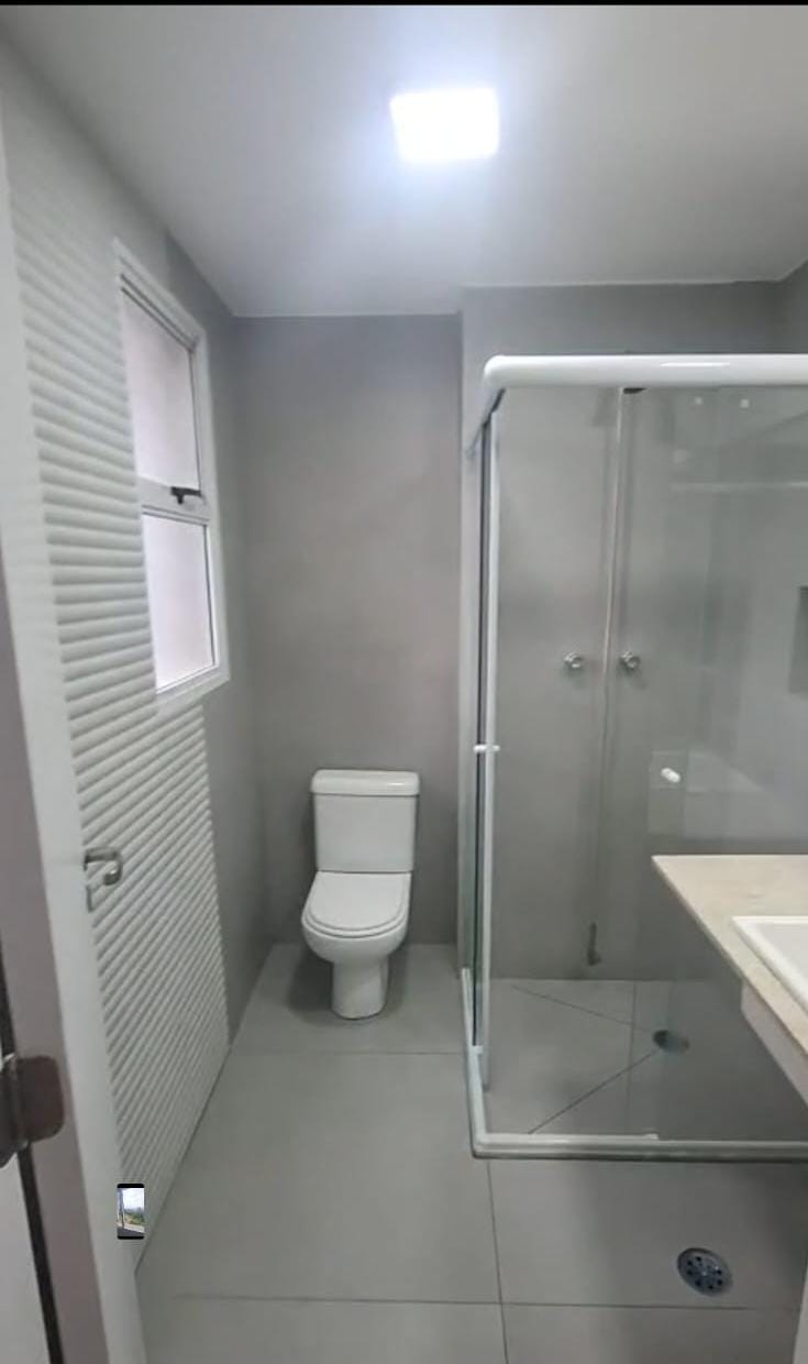 272957