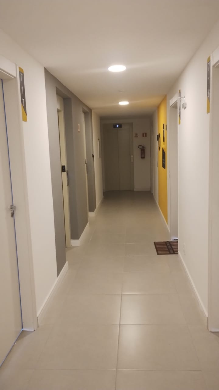 274256