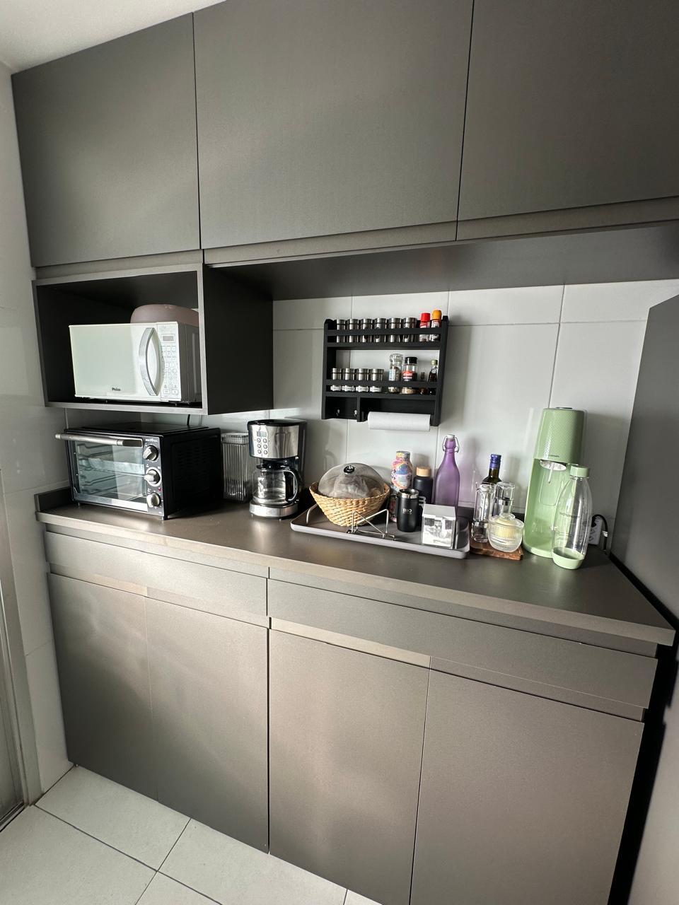284580