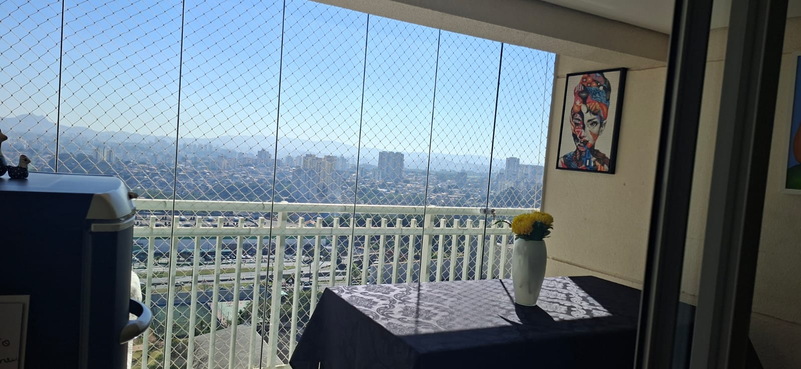 303415